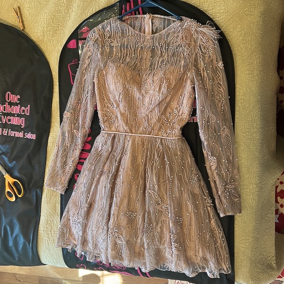 Size 0, Sherri Hill blush pink, long sleeve, short cocktail homecoming dress - Picture 7 of 8